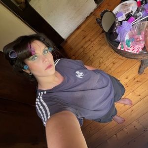 Meet your Posher, Chloe